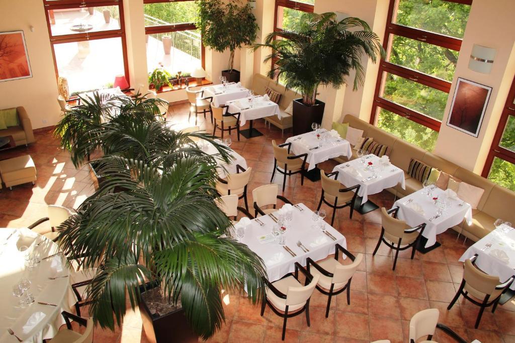 Hotel Cvilin Krnov Exterior photo
